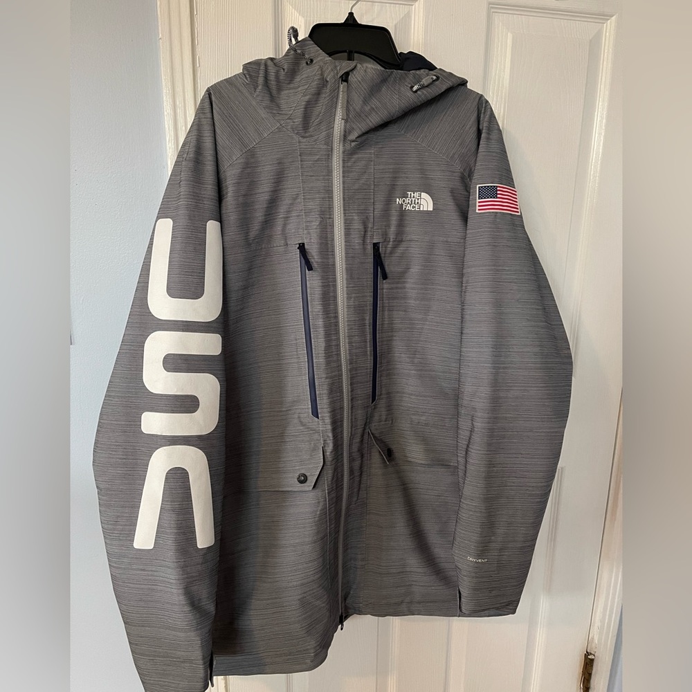 The North Face Team USA 2018 Winter Olympic Collection Jacket size Men’s XL
